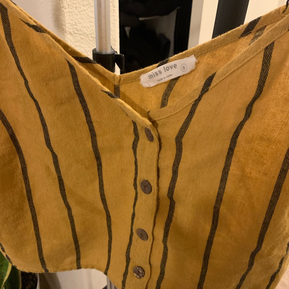 Crop Top - Picture 2 of 3